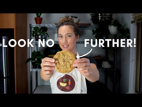 THE ONLY Oatmeal Raisin Cookies You'll Ever Need! | Crispy Oatmeal Raisin Cookies
