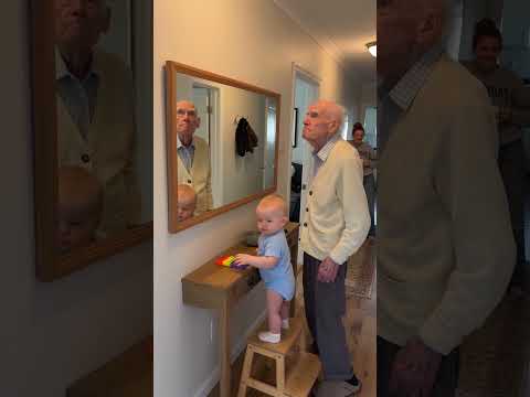 Grandpa's haircut routine just got much cuter 👴🥰 #shorts #grandpa