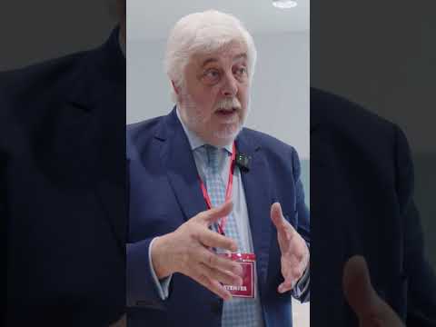 Dr. Andrés Iñiguez Romo