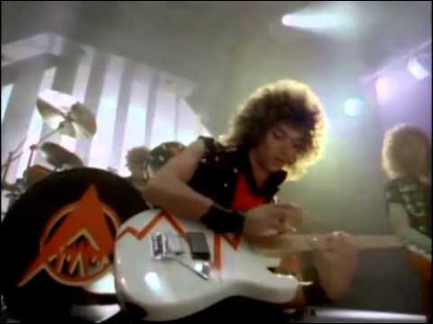 Steve Lynch Solo - Turn Up The Radio