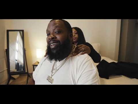 Vitto Banks -' BLAZE ' (Official Music Video)