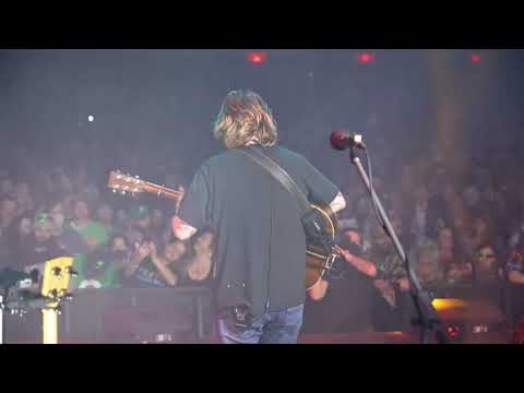 Billy Strings - "Honey You Don't Know My Mind" Cover Live at The Capitol Theatre | 2/3/2022 | Relix