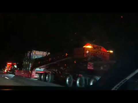 Oversize load on Interstate 70 West near Middletown, MD