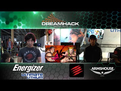 MCZ.Daigo Umehara (Ryu) vs BTM.imstilldadaddy (Guile) - FT3 MONEY MATCH DHW13