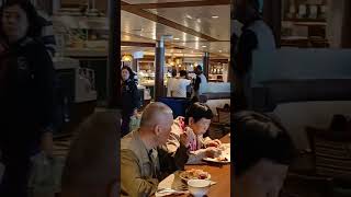 Ovation of the seas,food time