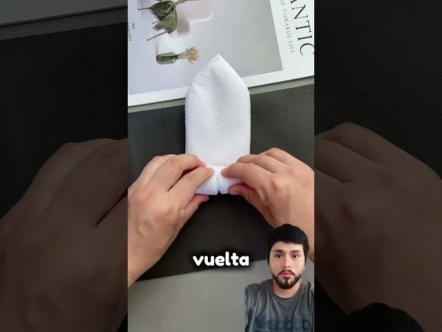 Vídeo relacionado con Kotkiddy 40 Piezas Servilletas de Papel para el Día de San Valentín Rojas Rosas Desechables para Almuerzo Servilletas Románticas para Invitados Servilletas para Cena en C