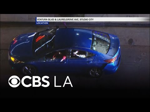 High-speed Los Angeles police pursuit ends in in Studio City