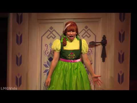 [HD] Disney's Frozen Live Musical FIRST SHOWING at the Hyperion: California Adventure