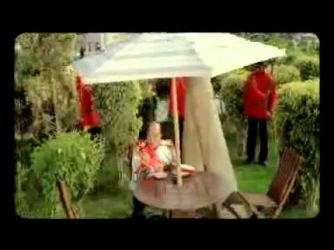 هتلر مايا نصري