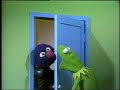 Classic Sesame Street Kermit And Grover The Sunglass Salesman Full Version 1982