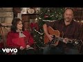 Loretta Lynn - Country Christmas (Official Music Video)