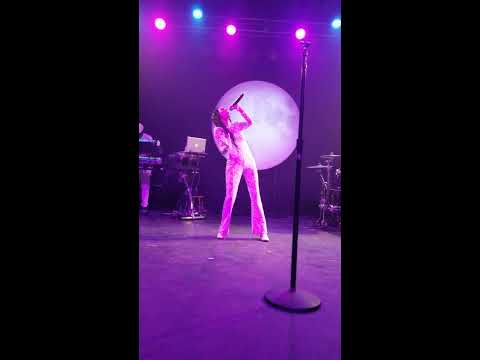 Tiffany Young - Runaway - Live in Raleigh 191112