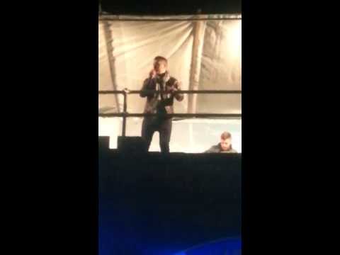 Karl Michael sings Polly, Rotherham christmas lights 2013