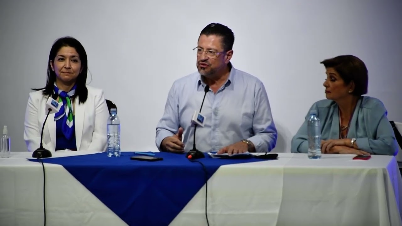 La política de Chávez será no tener amigos ni enemigos , al consultarle sobre su relación con Ortega