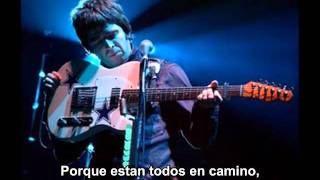 Noel Gallagher - Everybody's On The Run Subtitulado