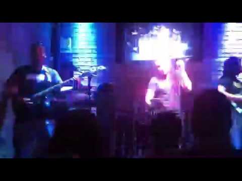 hijo de la luna plasma cafe iguana