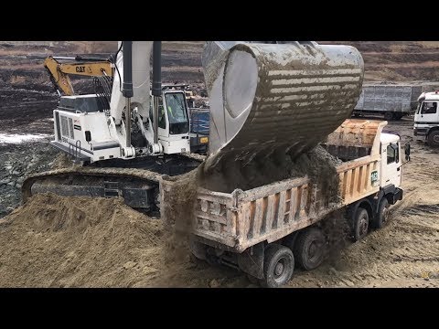 Liebherr 984 Excavator Loading Trucs With 2 Passes - Sotiriadis Mining Works