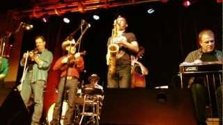 The Time Jumpers feat.Ben Somers on sax 