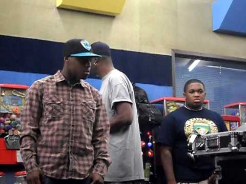 Naneezy @  Impact Record Pool/The ILL Network DJ & Tastemakers Only Music Conference 06/21/2010