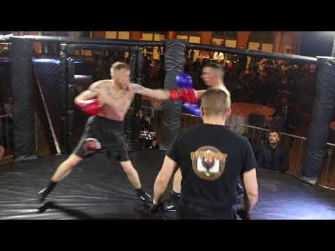 Mike Burrows Vs Dean Lawrie