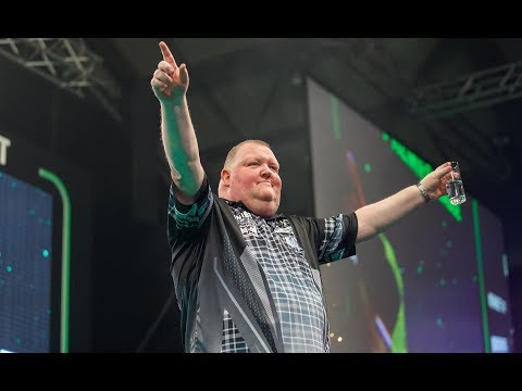 BEST WALK-ON? John Henderson's Bagpipe Walk-On in Aberdeen