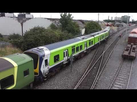 RARE - Commuter class 29000 + Dart class 8600 - North Wall.