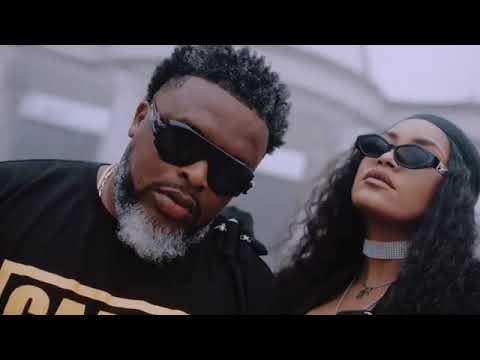 Larry Gaaga Ft Umu Obiligbo – "OWONIKOKO"