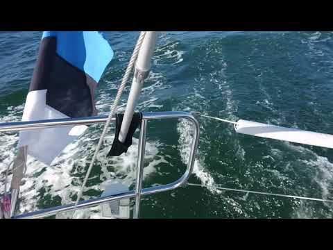 Gennaker'iga 6 m/s tuules kihutamas