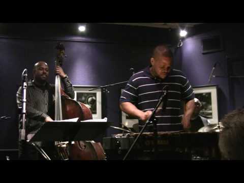 James Ross @ Warren Wolf - (Vibraphone Solo) - Christian McBride & Inside Straight Band