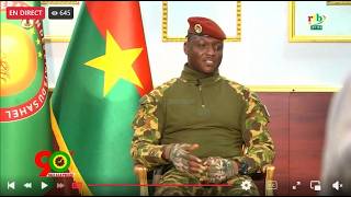 Le Président du Faso, Chef de l'État, le Camarade Capitaine Ibrahim TRAORÉ face à la presse