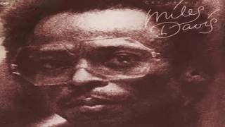 Miles Davis - "Mtume"