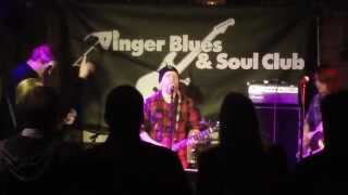 Thomas Mårud med gjester des 2014 på Vinger Blues & Soul Club