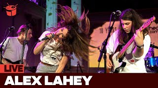 Alex Lahey &amp; Ella Hooper - &#39;Weir&#39; (live for triple j)