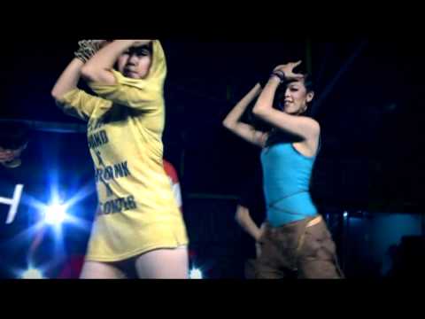 Brother D feat Chukie & Gemini - Aku Ingin Menjadi ( OFFICIAL VIDEO )