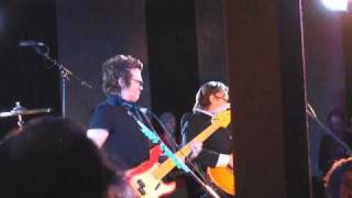 Black Country Communion &#39;Black Country&#39; LIVE - Secret Gig Crowd Footage