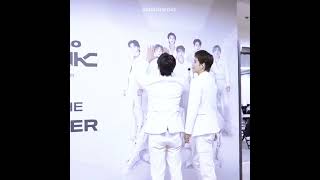 Download lagu doyoung caressing haechan's face 🥹🤍 #haechan #doyoung #nct mp3