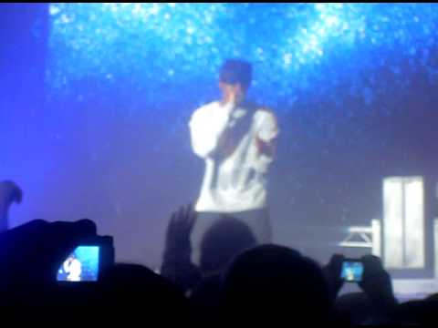 Tinchy & Maverick - No Limits.