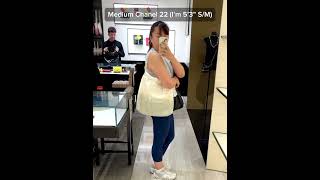 Download lagu Chanel 22 small versus medium I'm 5'3' size medium #chanel #chanelbag mp3
