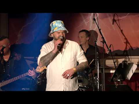 13. Dresdner Neujahrssingen - Juli "Perfekte Welle" mit JB Nutsch