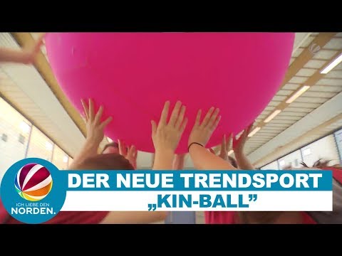 „Kin-Ball“: Bei diesem Trendsport ist Teamwork gefragt