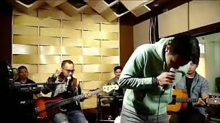 Download lagu Papinka - siapa dia mp3