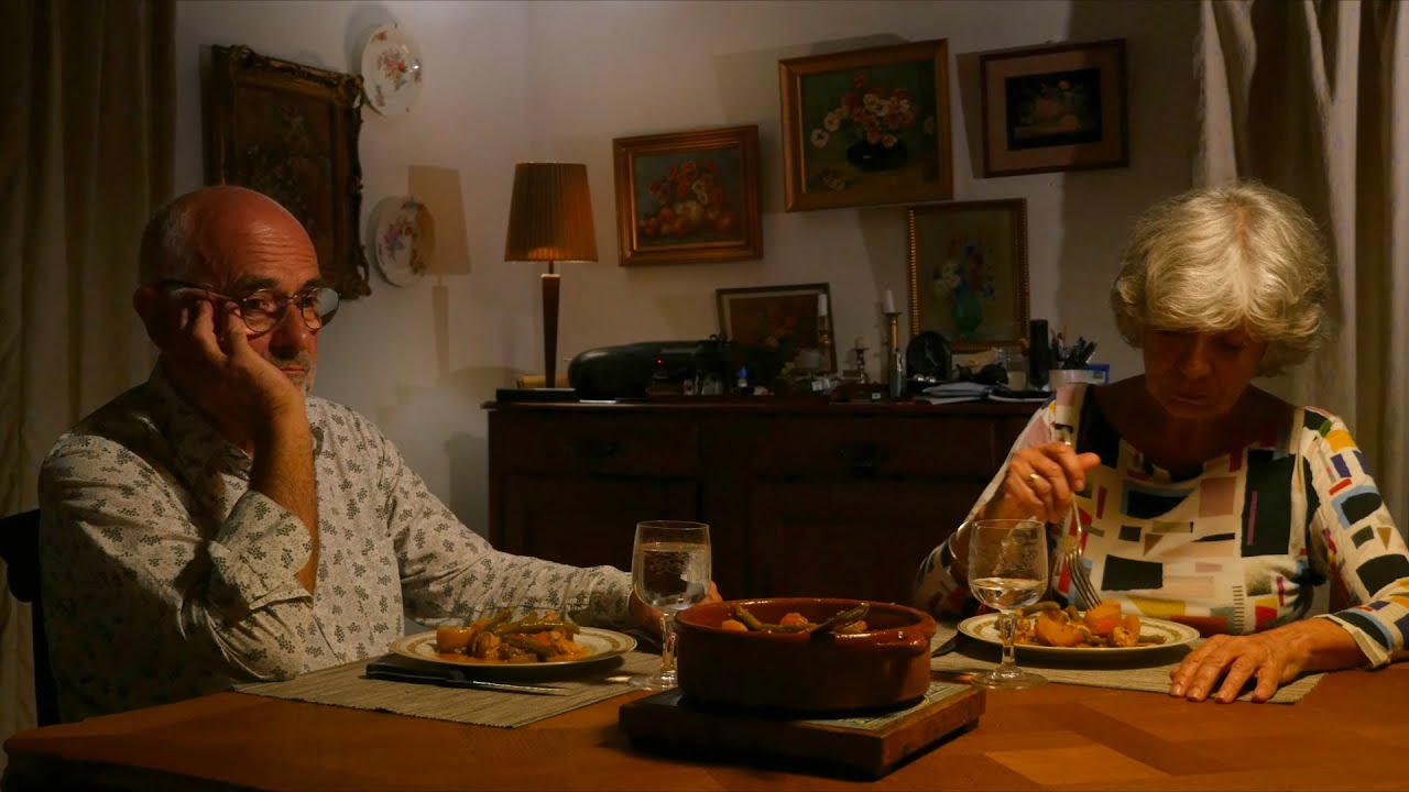 Miniature de la vidéo LIVING IS A DREAM du film LIVING IS A DREAM