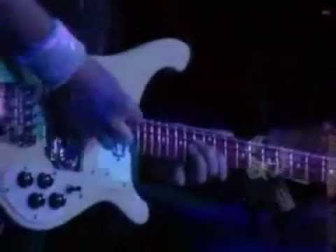Chris Squire ("Yes") - Solo bass guitar - A masterpiece.wmv