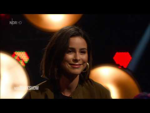Lena mit "don't lie to me" bei der NDR Talkshow (Akustik Version)