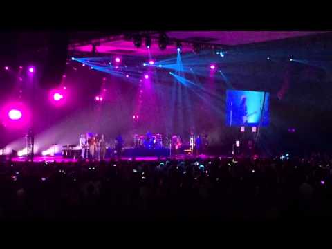 Bruno Mars ~ Medley (Led Zeppelin to Michael Jackson) ~ 9/2