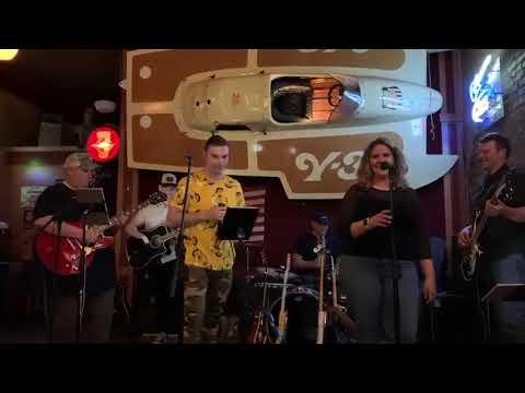 Promotional video thumbnail 1 for The R0manT0ast band