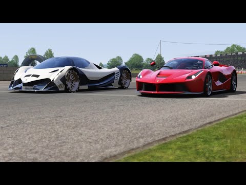Devel Sixteen vs Ferrari LaFerrari at Silverstone Old