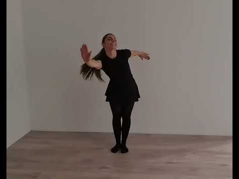 Indrė. Šoka vaikai ("Sninga iš meilės"). 