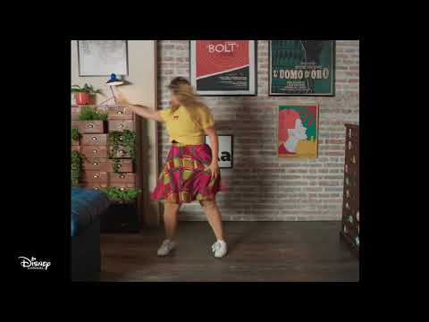 Bia - Daisy canta y baila "Fuerza Interior" - Mome - Capitulo 1