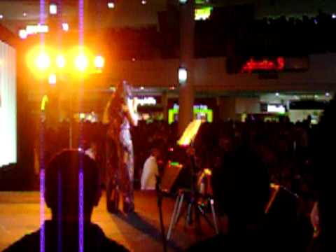 Fallin' (Theme song from the movie "Catch Me... I'm In Love") — YouTube